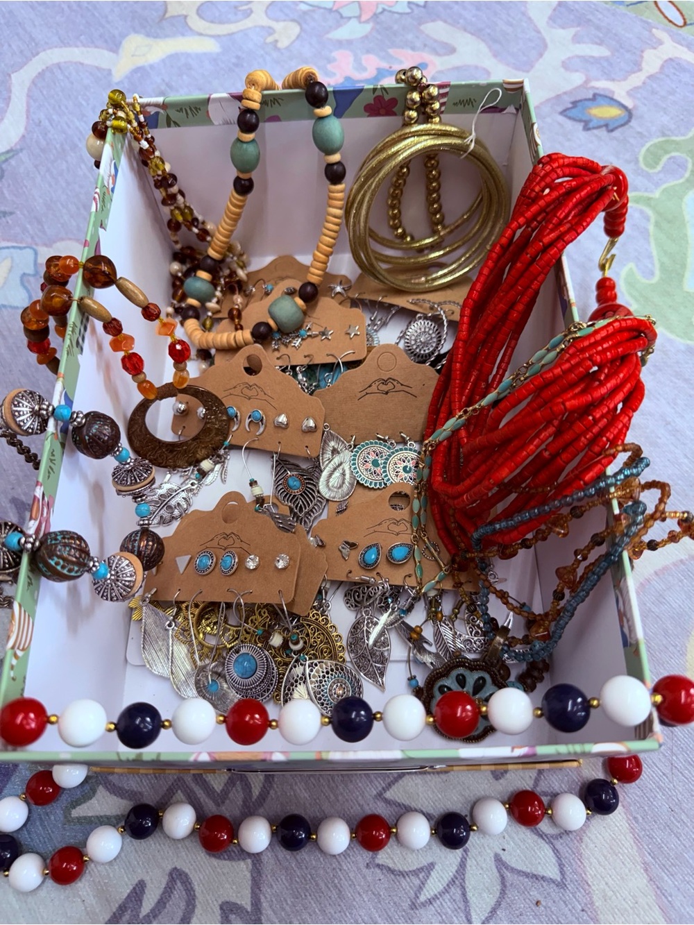 Unlisted foraged  jewelry